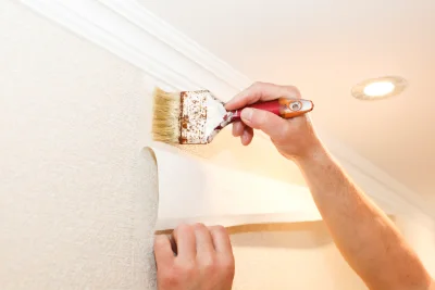 Pose de papier peint aux Loges-Marchis — revêtements muraux et toiles de verre